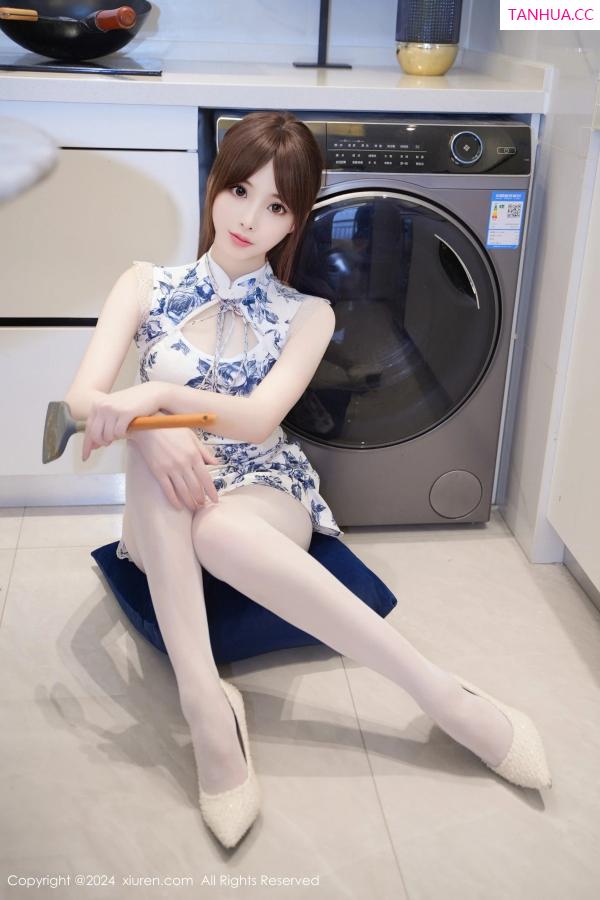   [XiuRen]高清写真图 2024.03.19 No.8255 梦灵儿Mini 丝袜美腿第27张图片